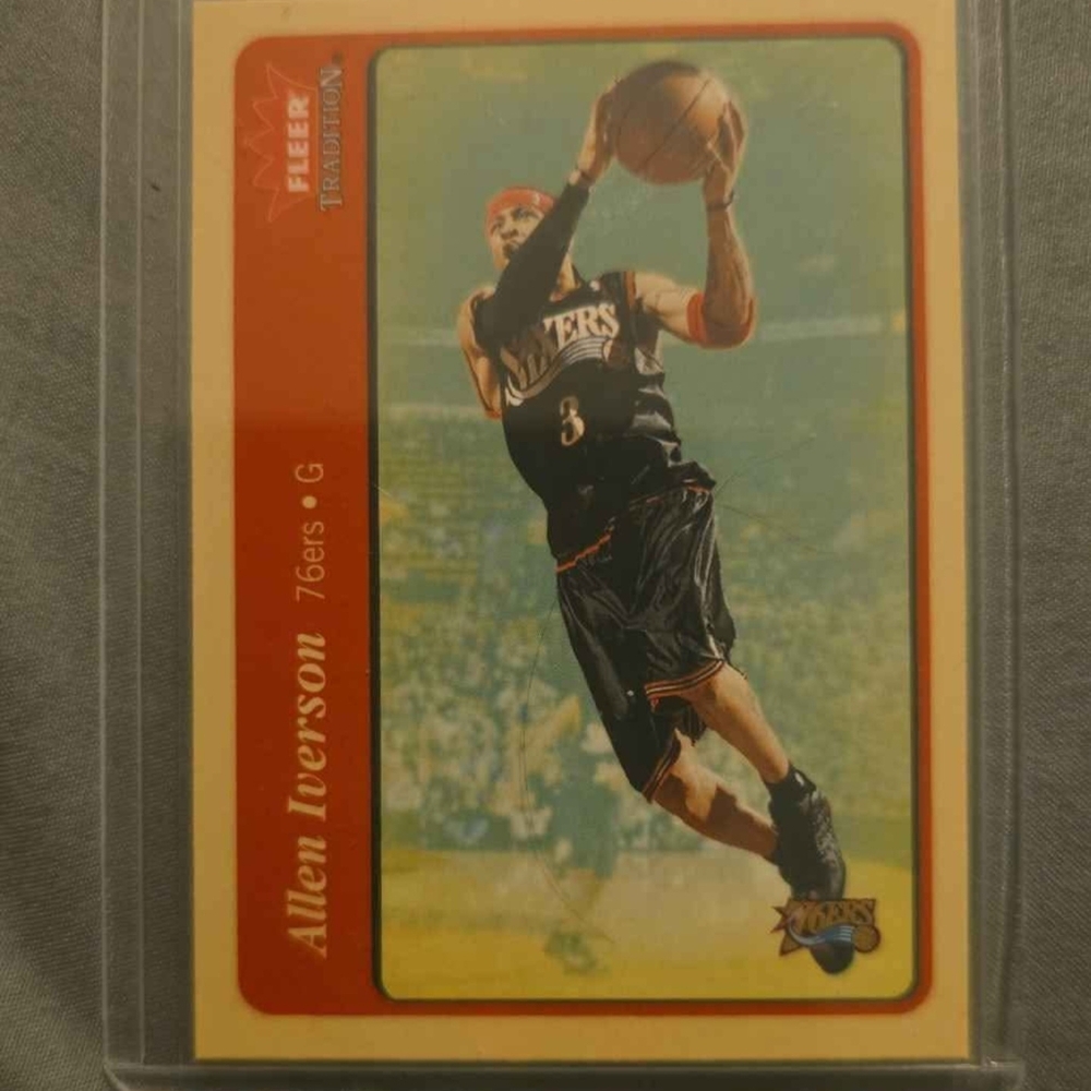 NBA Allen Iverson 76ers Fleer Card - Red and White